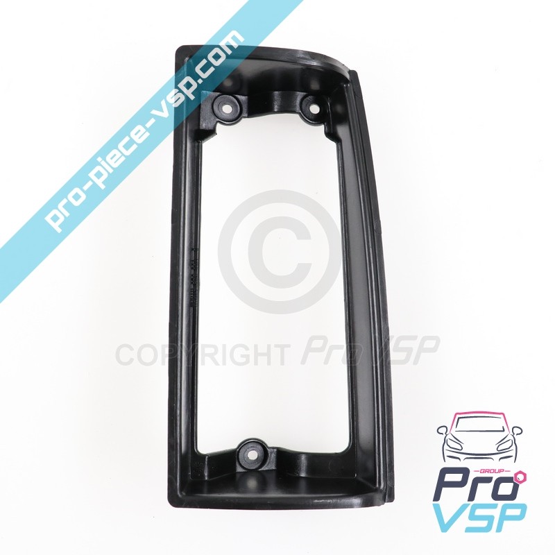 Cornice faro posteriore destro